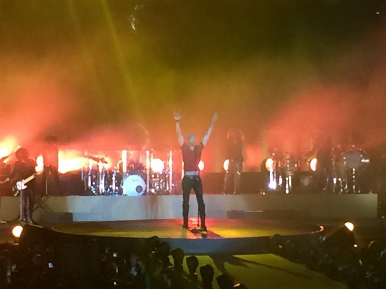 Enrique Iglesias at Ehdeniyat
